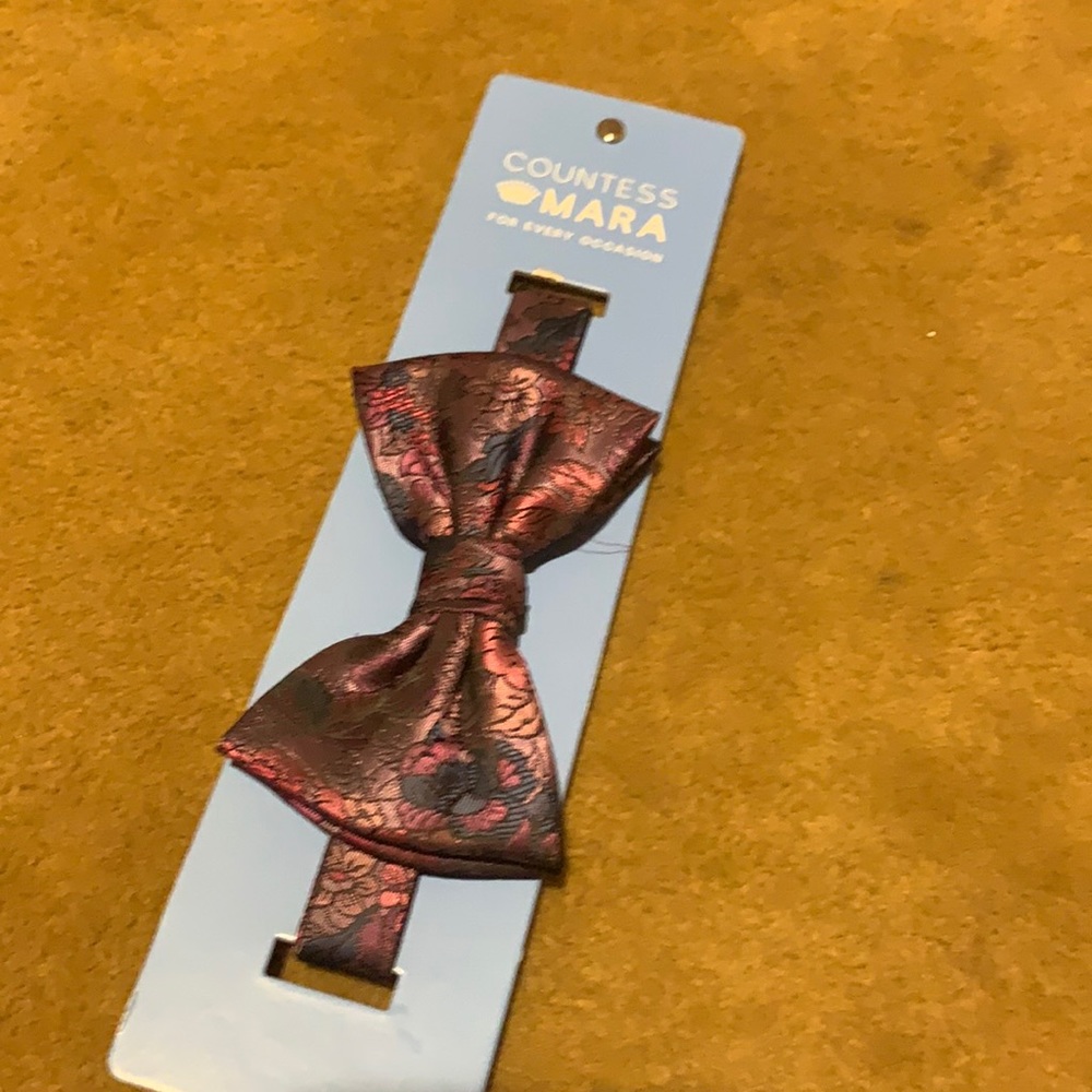 NWT countess Mara bow tie
